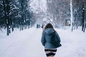 Accessories You Need To Wear During Walking In Winter